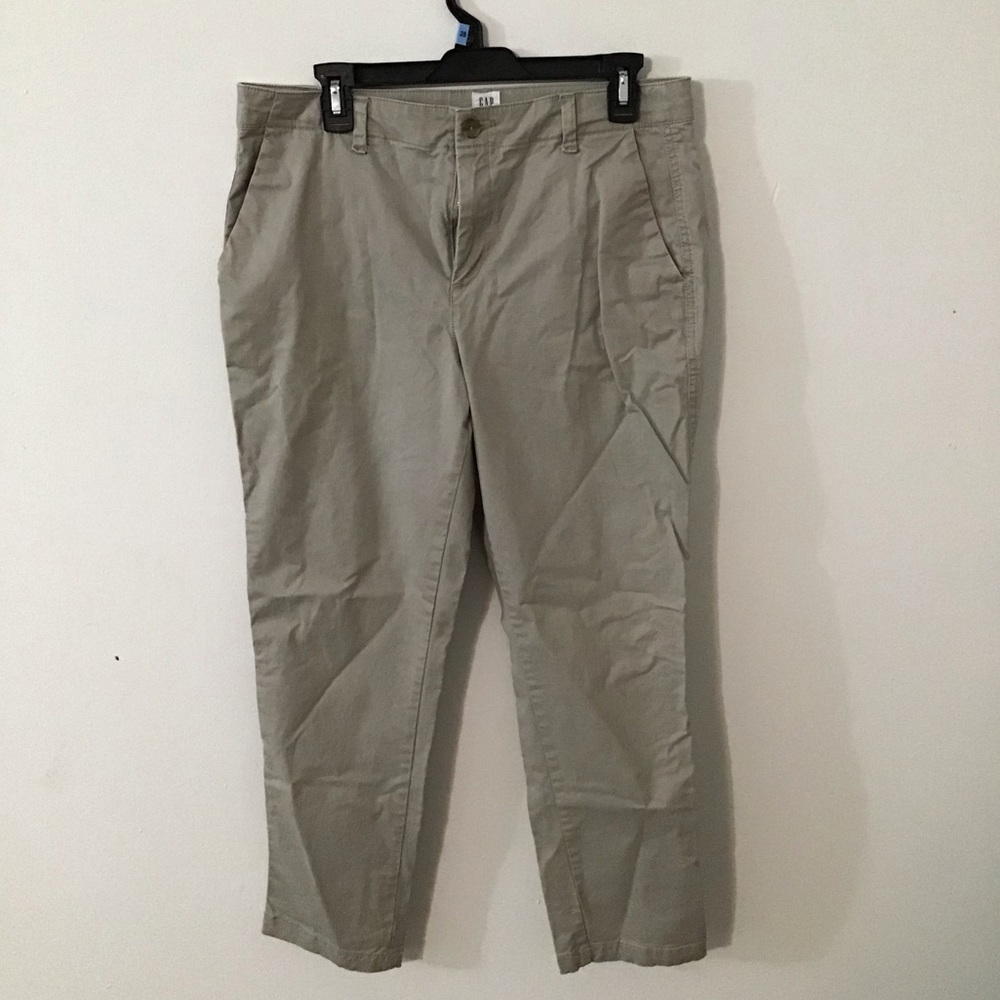 Woman’s Chino Khaki Pants